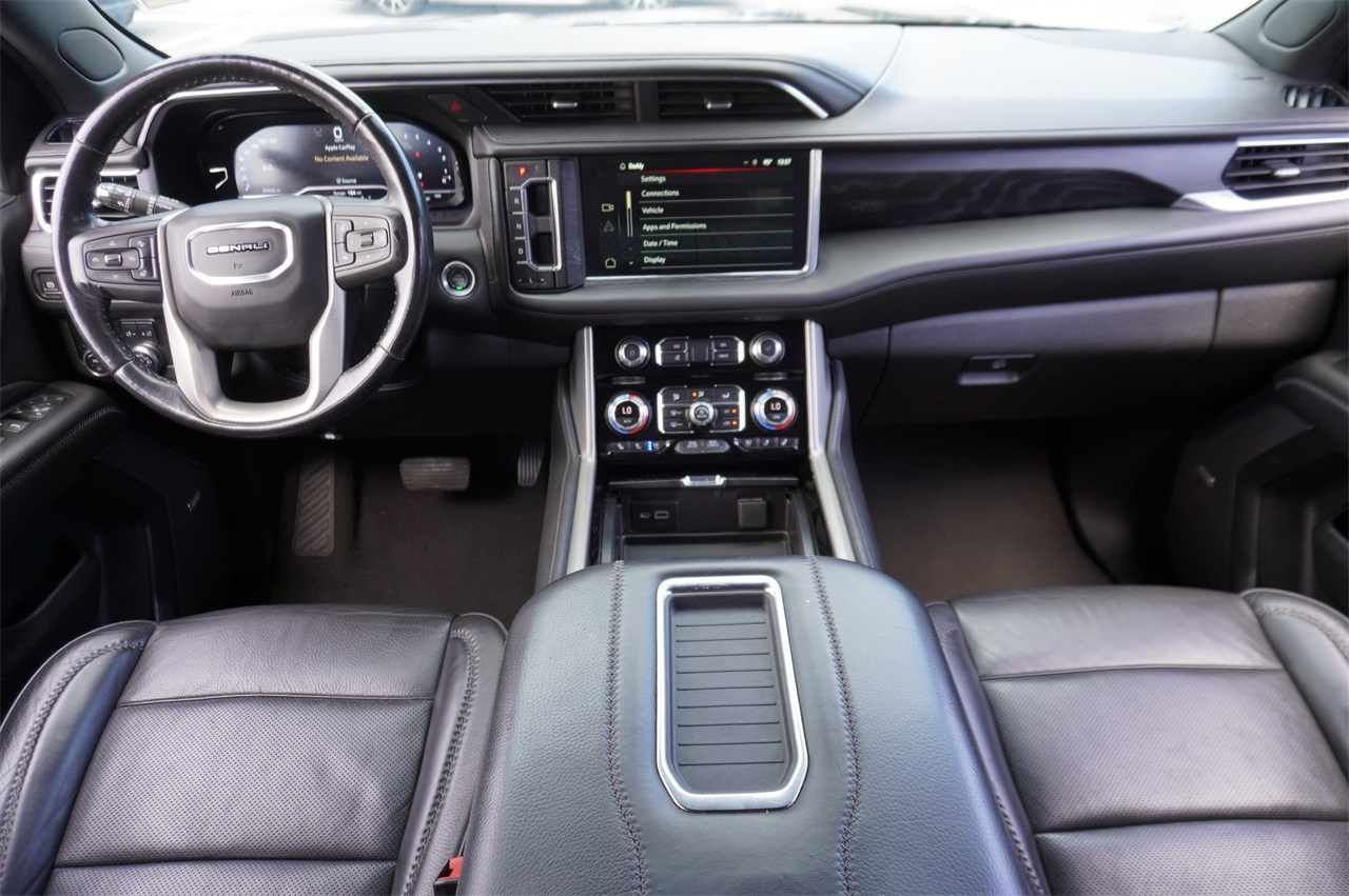 2022 Gmc Yukon Denali photo 2
