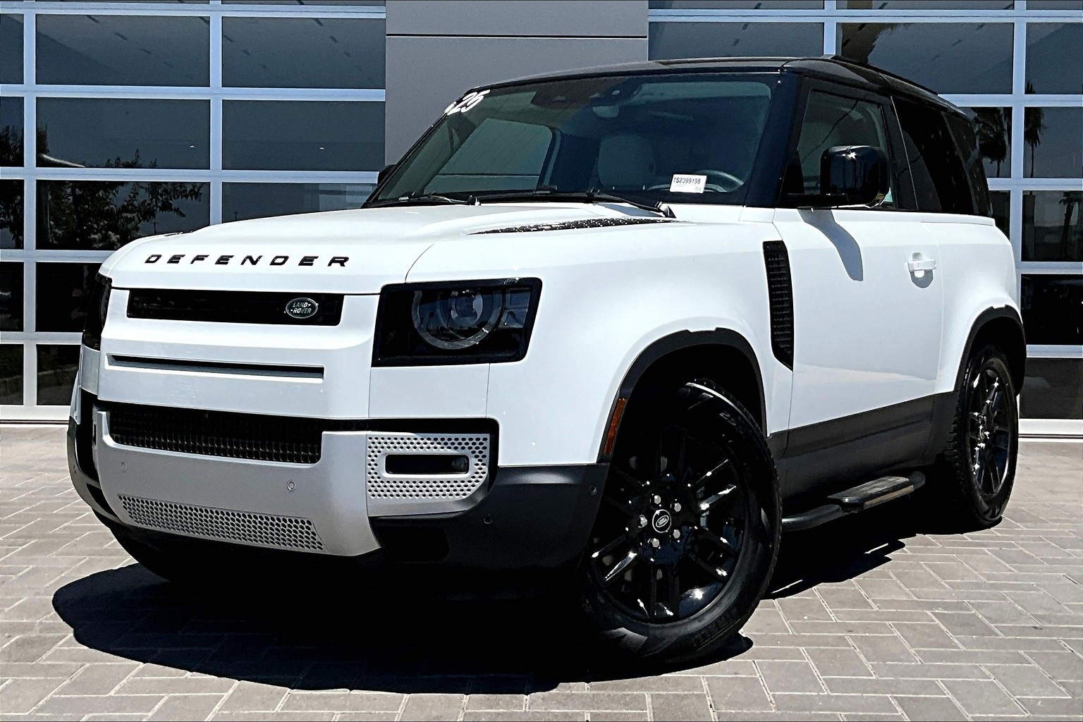 2025 Land Rover Defender