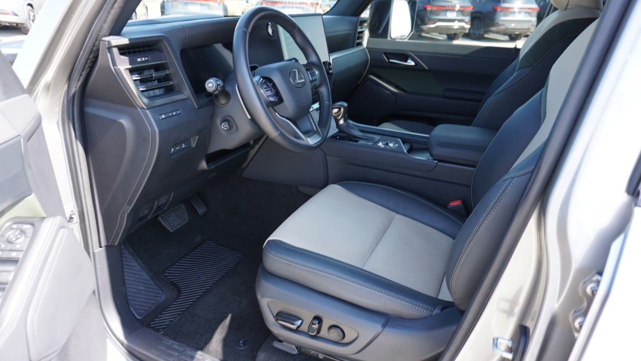2024 Lexus GX 550 Overtrail photo 14