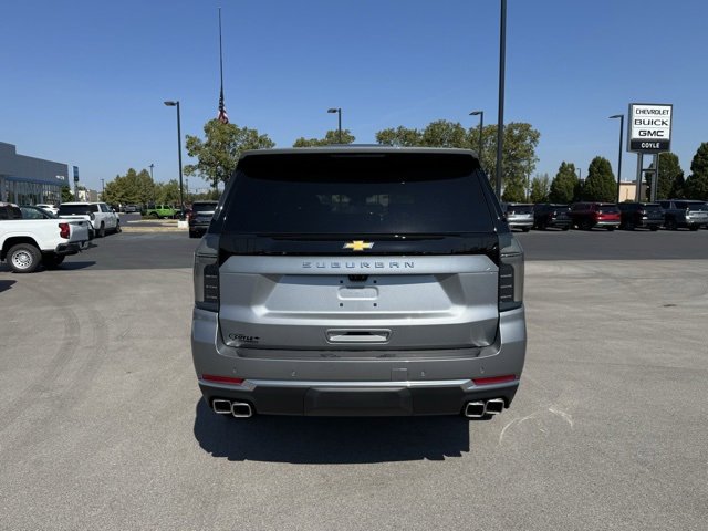 2025 Chevrolet Suburban High Country photo 4