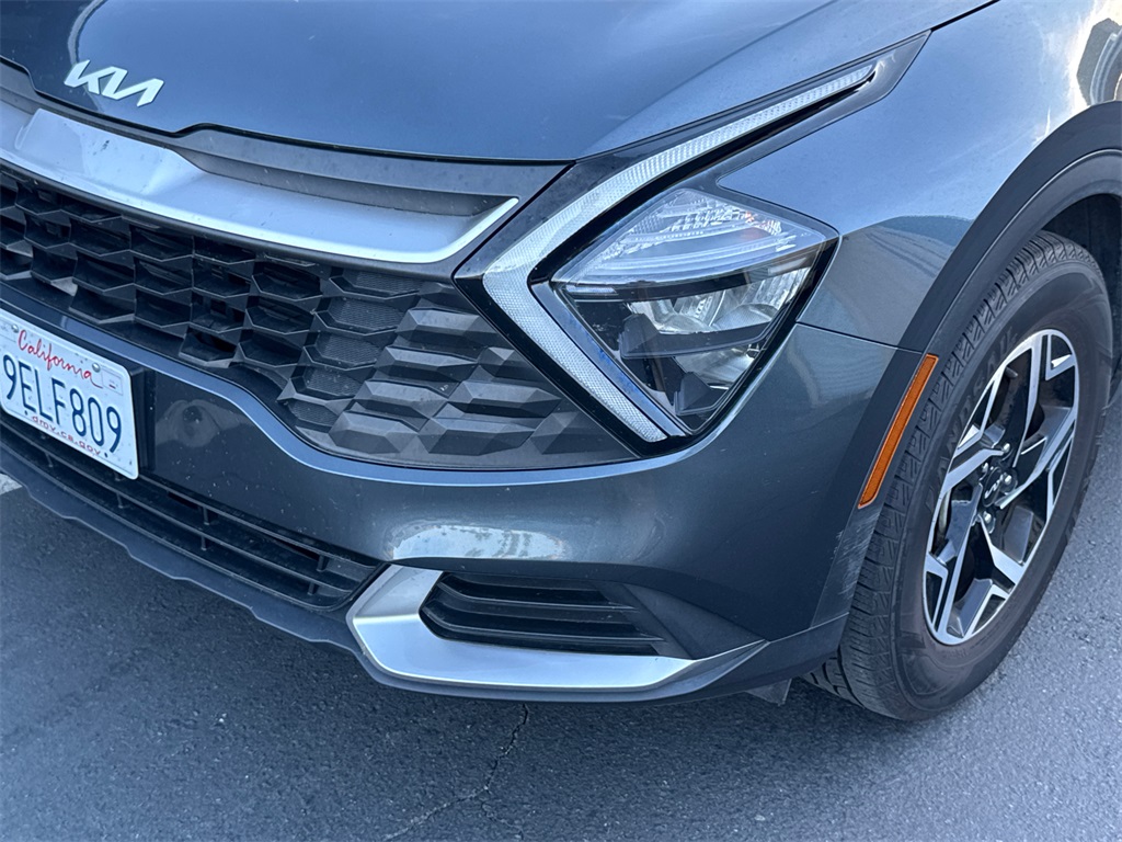 2023 Kia Sportage LX photo 3