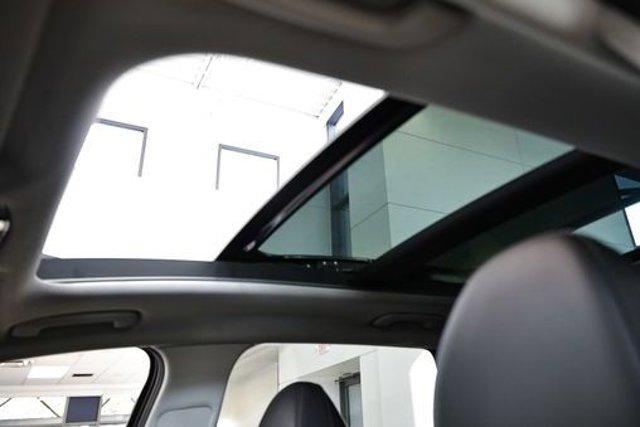 2025 Hyundai Tucson Hybrid Limited photo 6