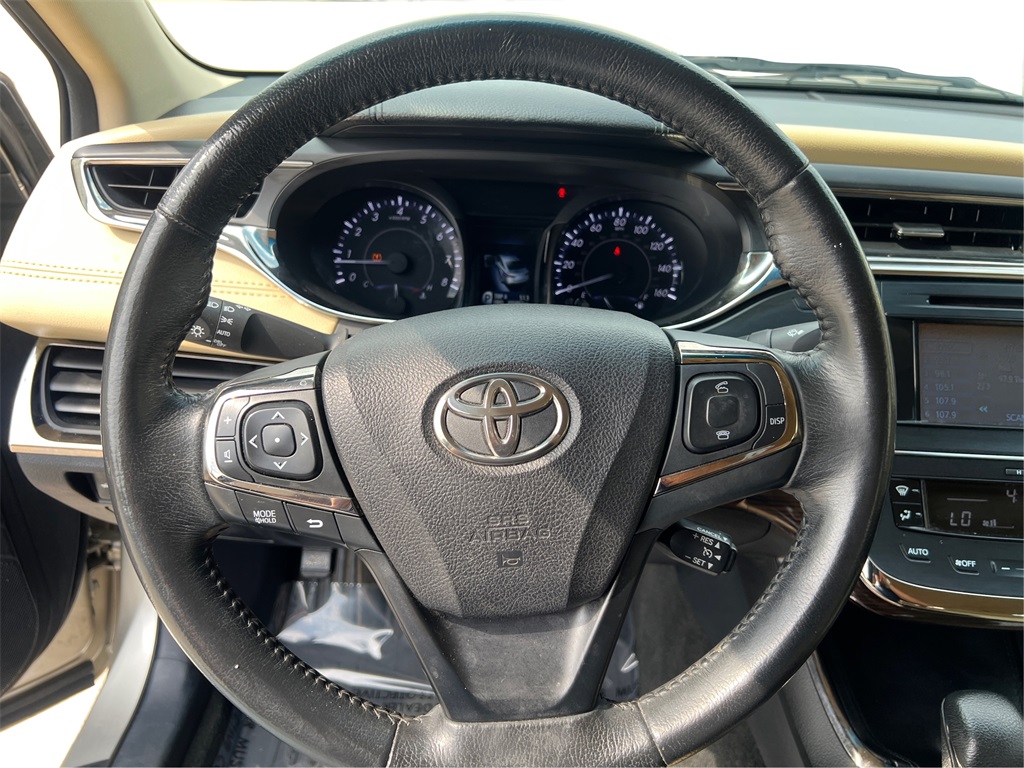 2014 Toyota Avalon XLE photo 15