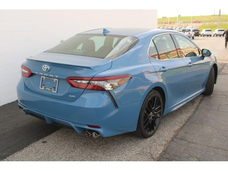2023 Toyota Camry XSE photo 4