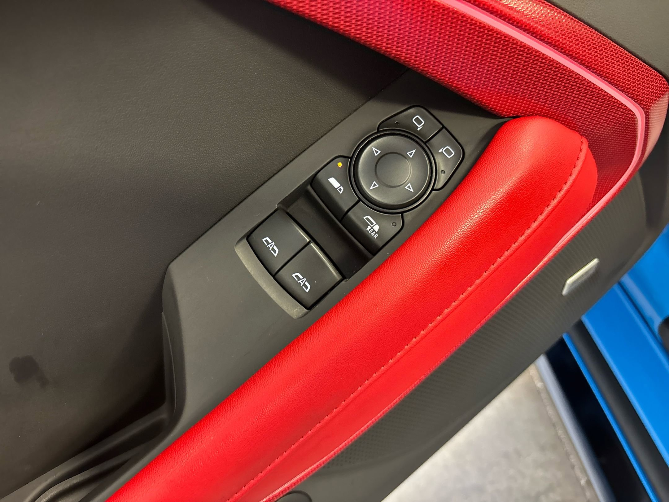 2022 Chevrolet Camaro LT1 photo 14