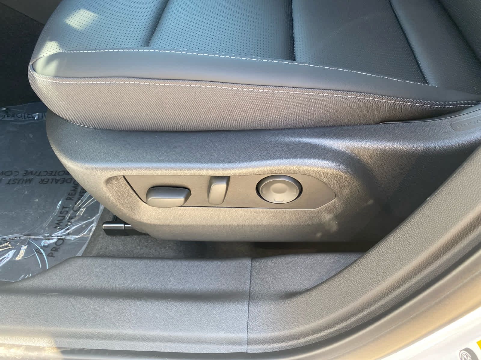 2025 Buick Envision Preferred photo 14
