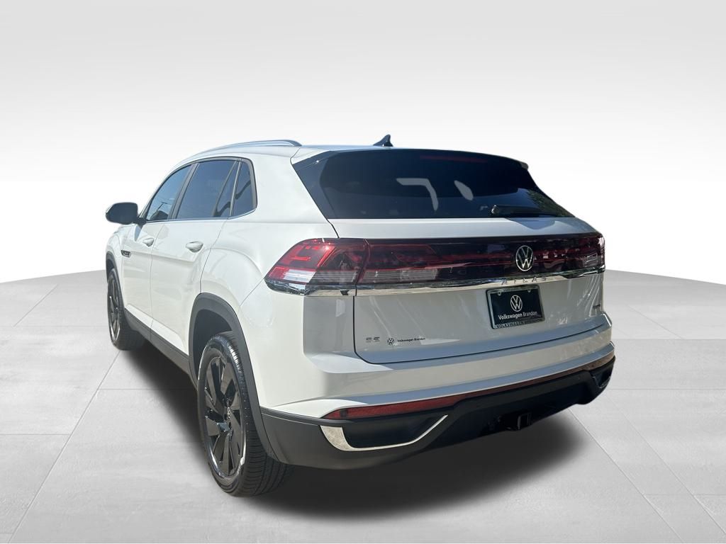 2026 Volkswagen Atlas Cross Sport SE Technology photo 4