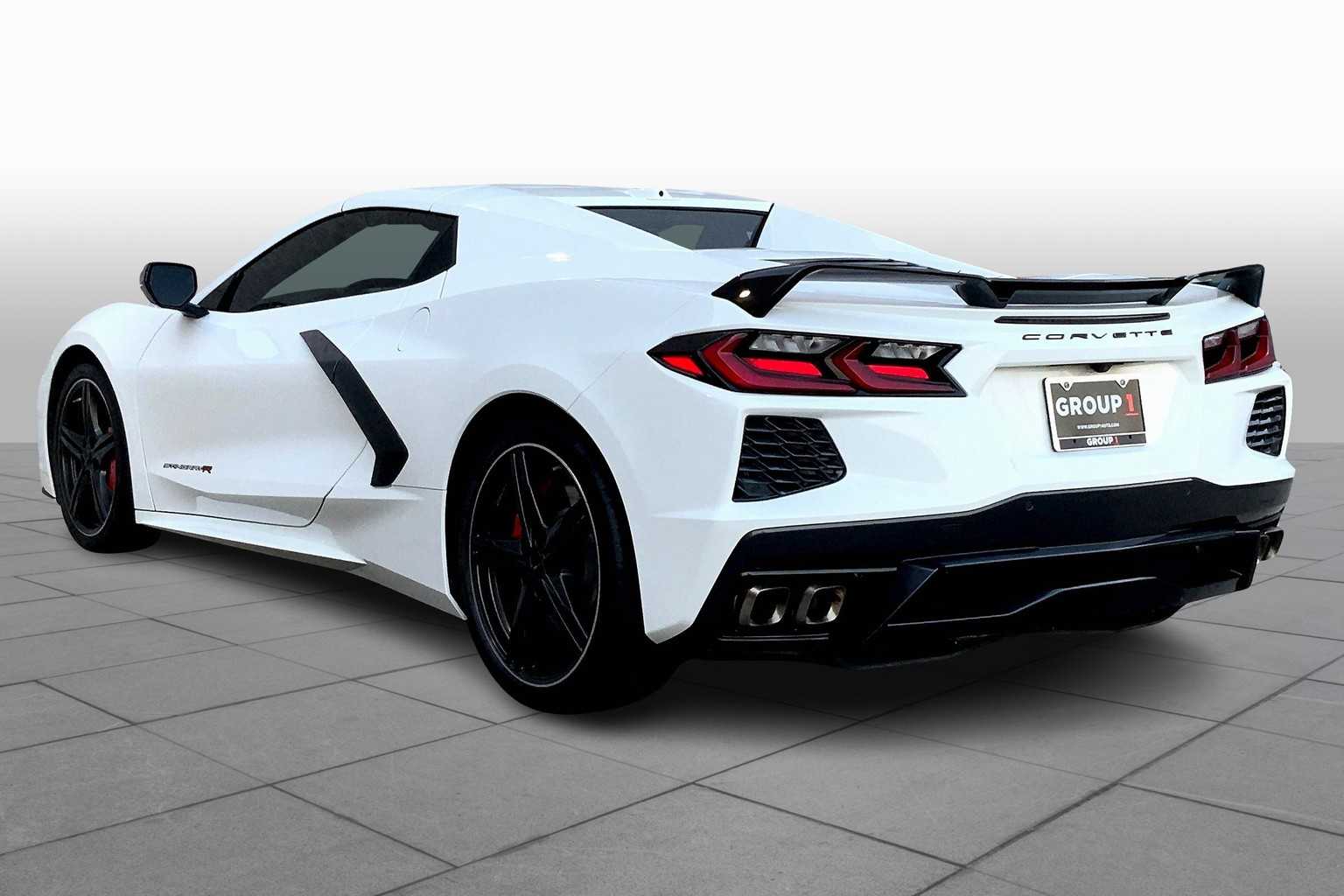 2024 Chevrolet Corvette 3LT photo 11