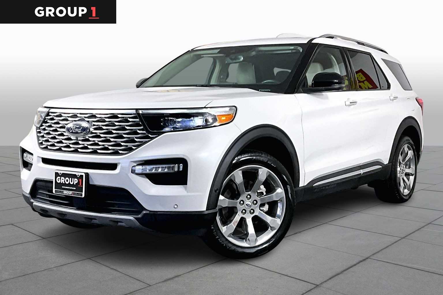 2020 Ford Explorer Platinum's photo