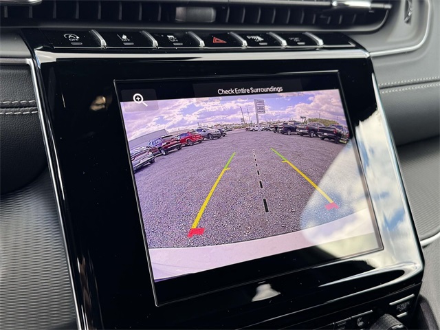 2025 Jeep Grand Cherokee Altitude photo 4