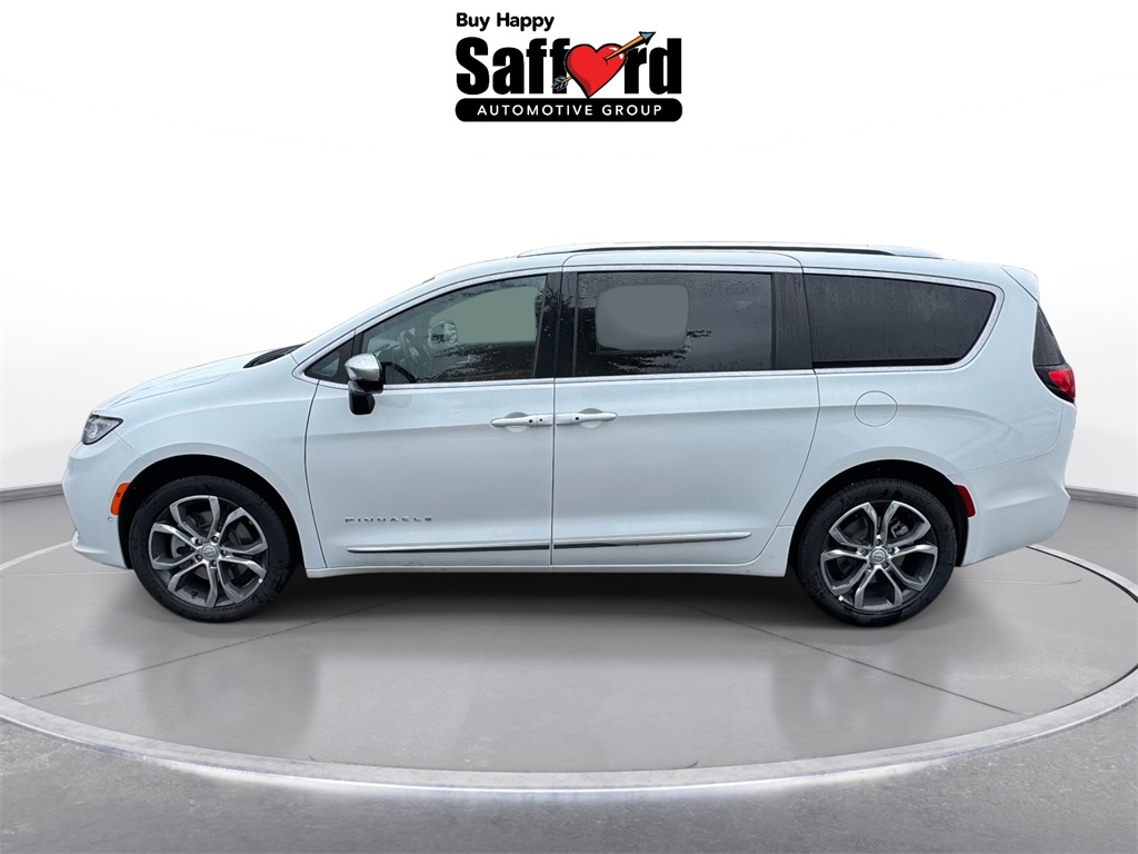 2026 Chrysler Pacifica Pinnacle photo 5