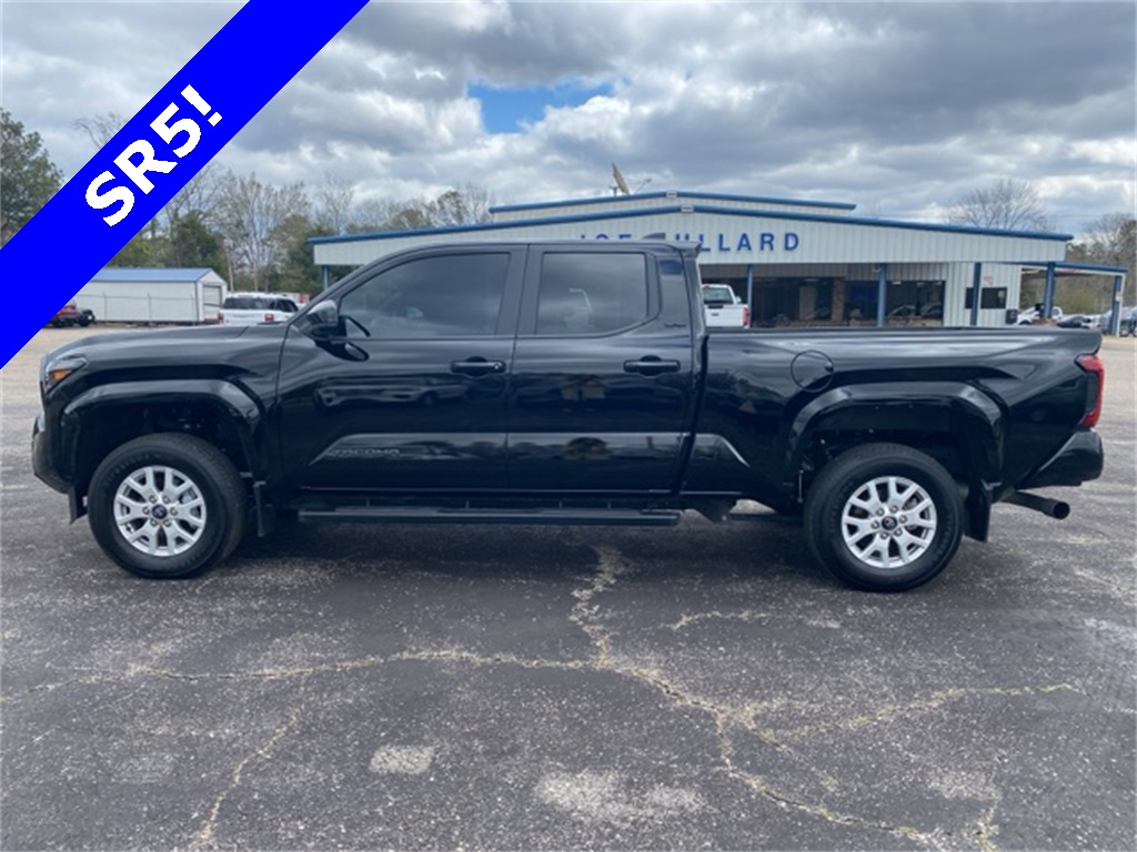 2024 Toyota Tacoma SR5 photo 8