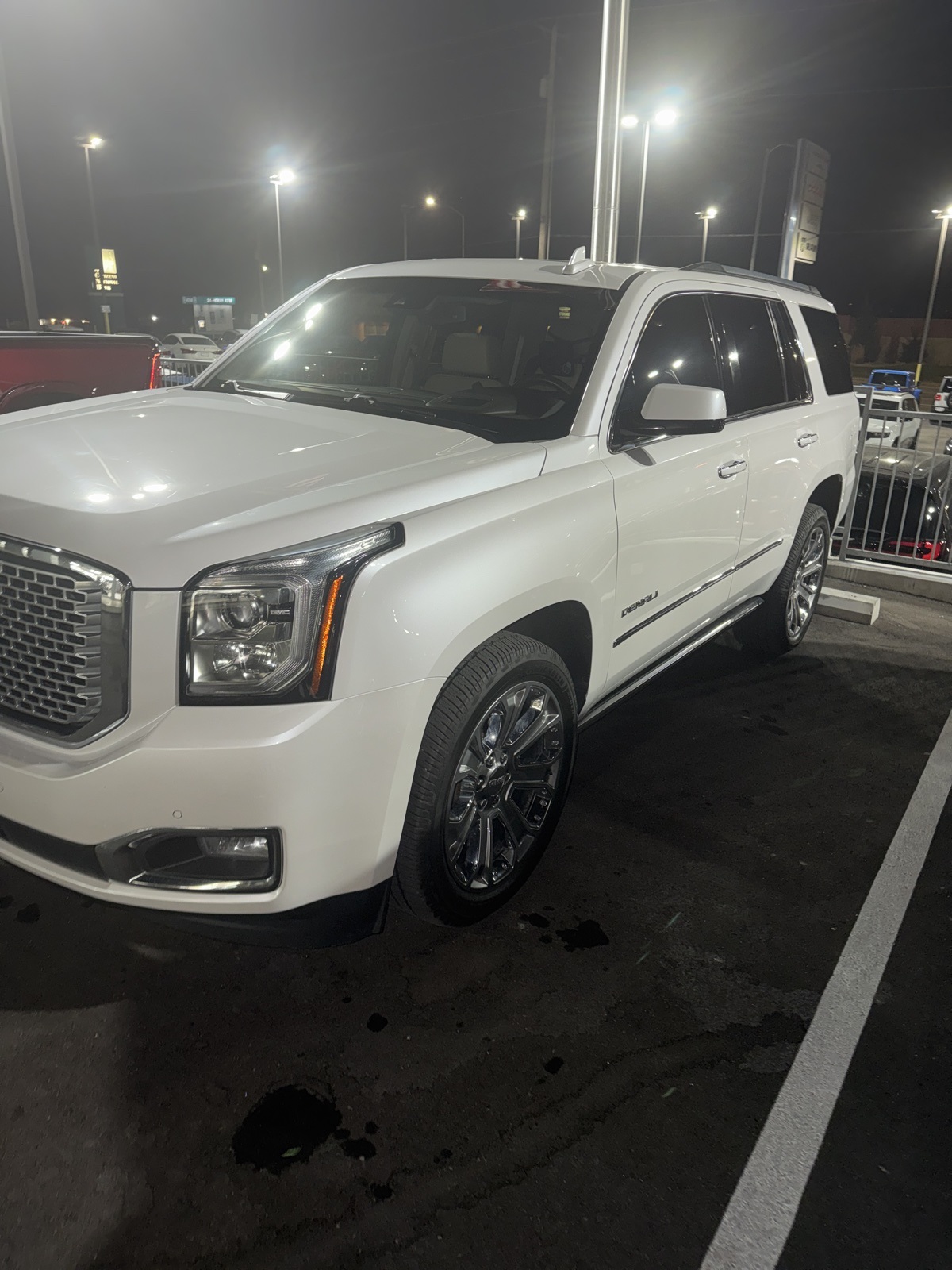 2016 GMC Yukon Denali's photo