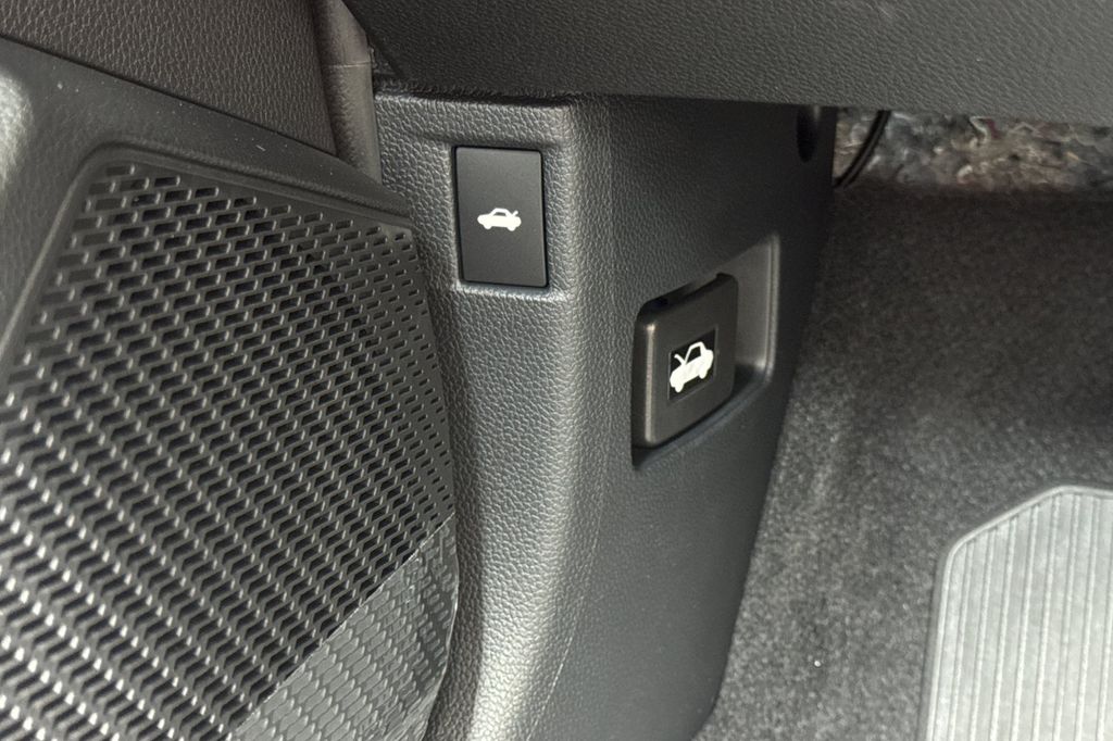 2025 Honda Accord 1.5T SE photo 28