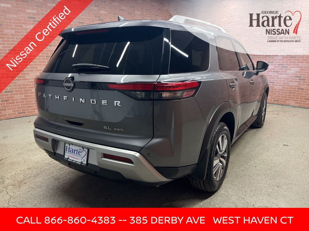 2023 Nissan Pathfinder SL photo 4