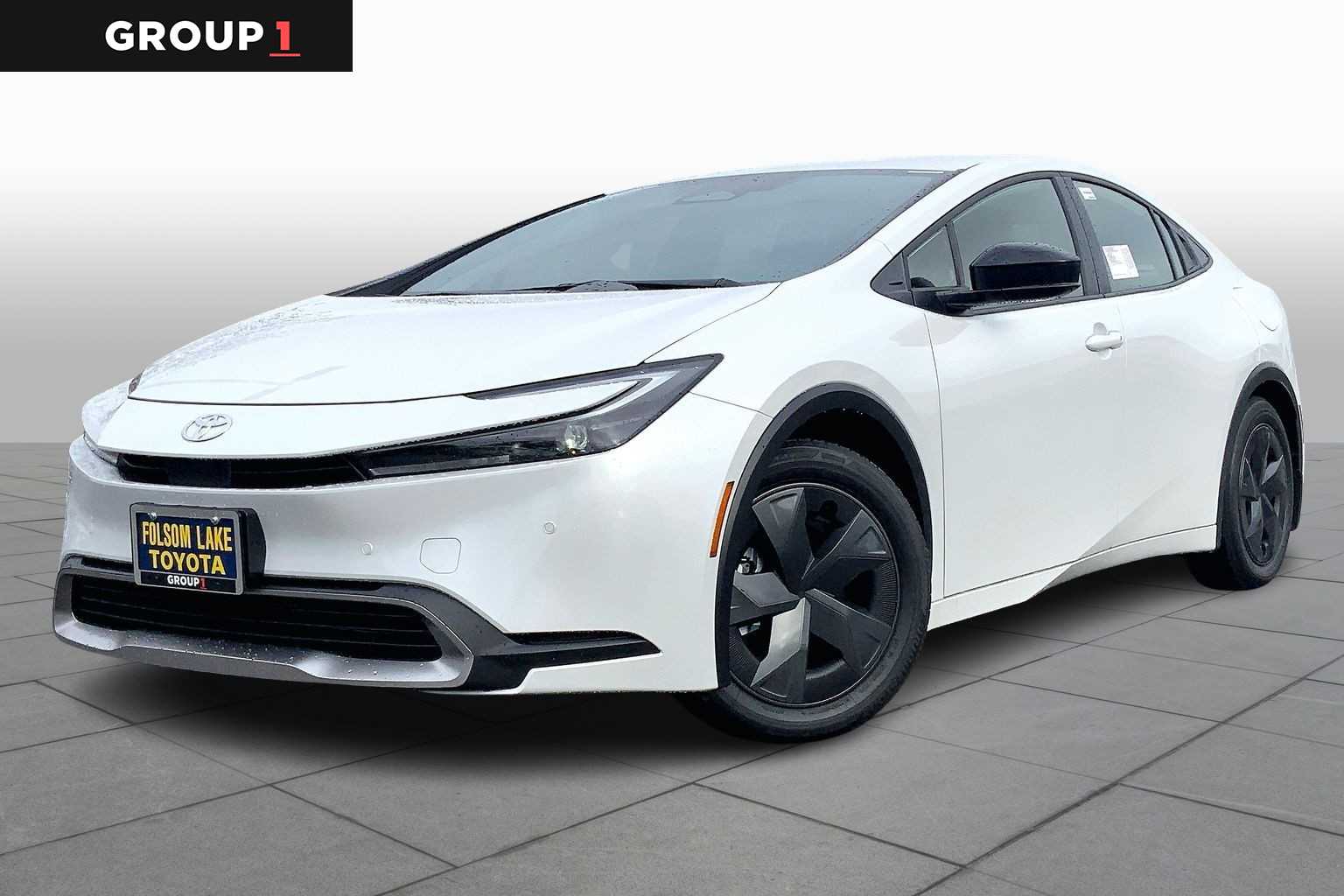 2026 Toyota Prius SE's photo