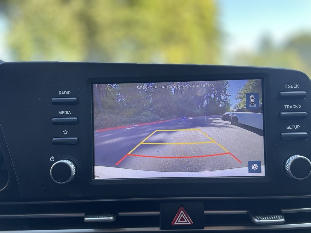2022 Hyundai Elantra SE photo 13