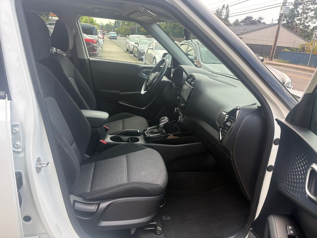 2023 Kia Soul EX photo 18