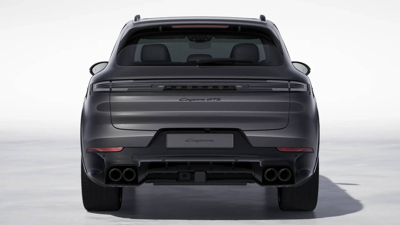 2026 Porsche Cayenne GTS photo 8