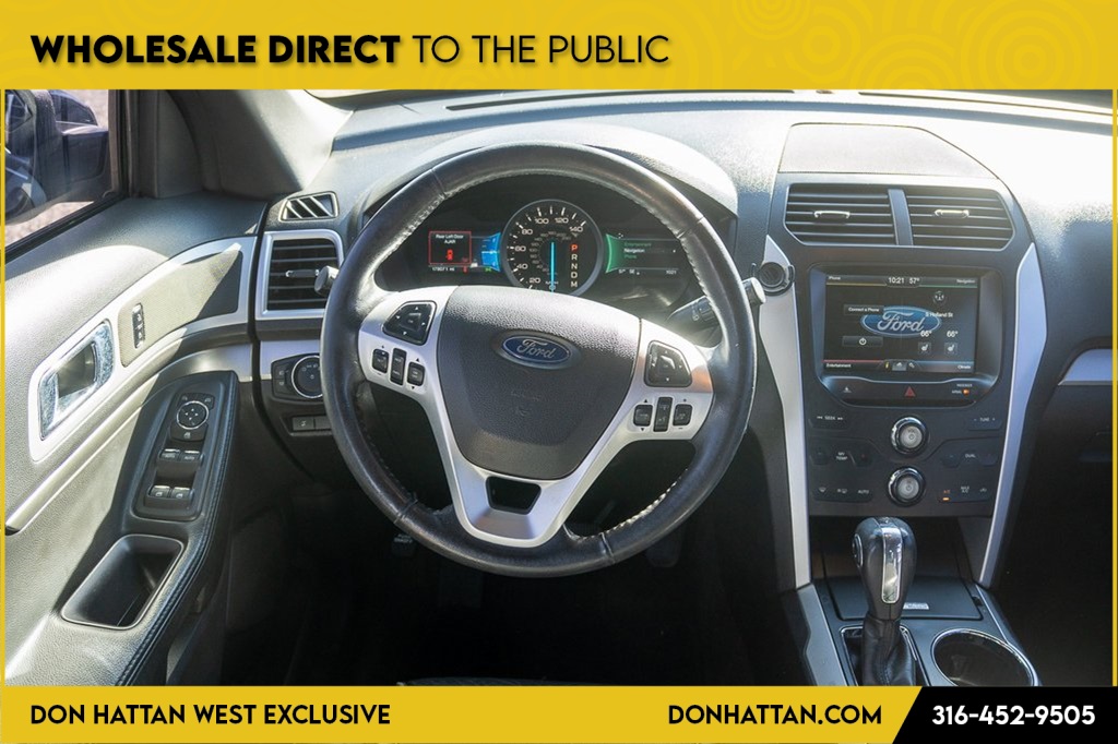 2015 Ford Explorer XLT photo 4