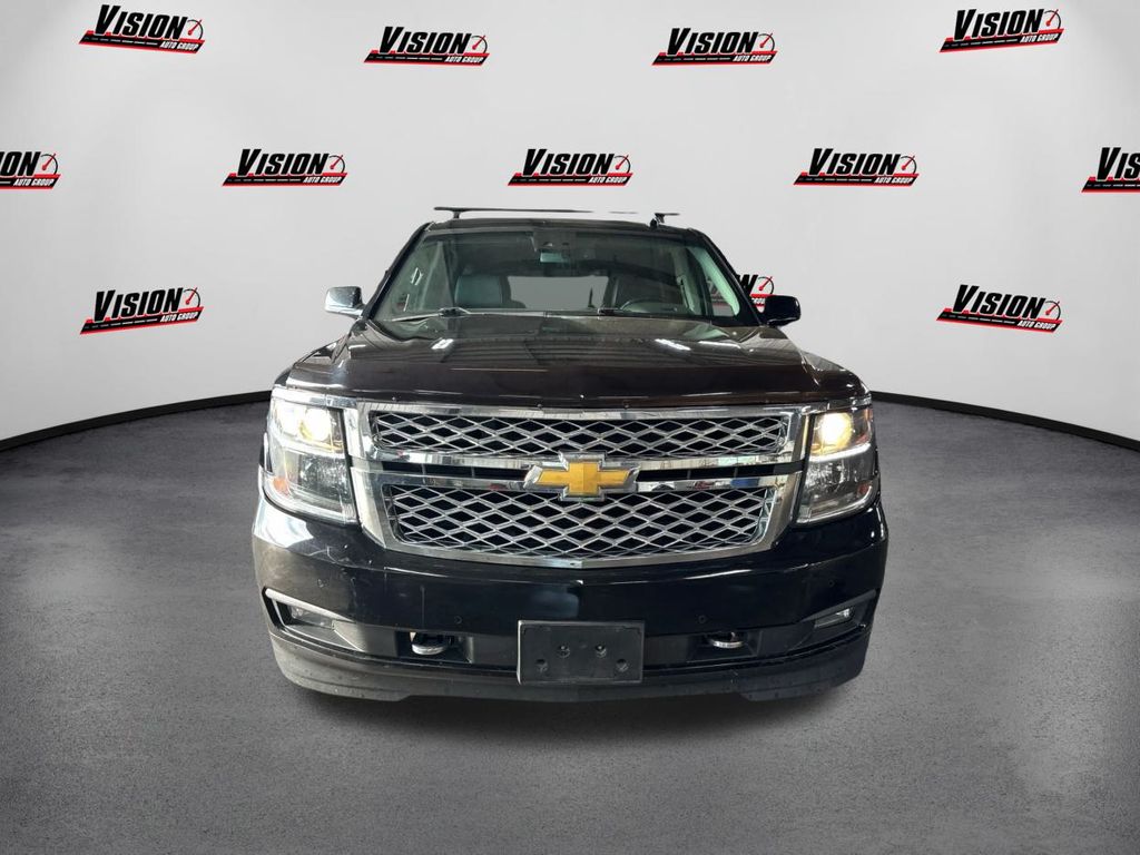 2019 Chevrolet Tahoe LT photo 2