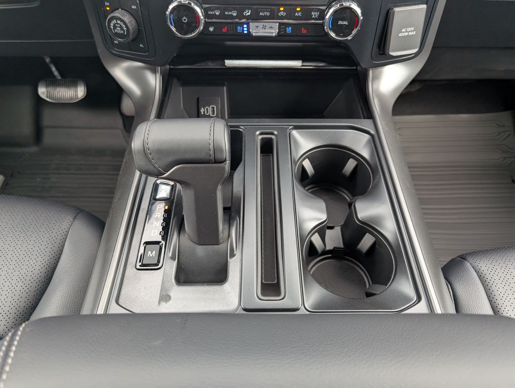 2025 Ford F-150 Lariat photo 15