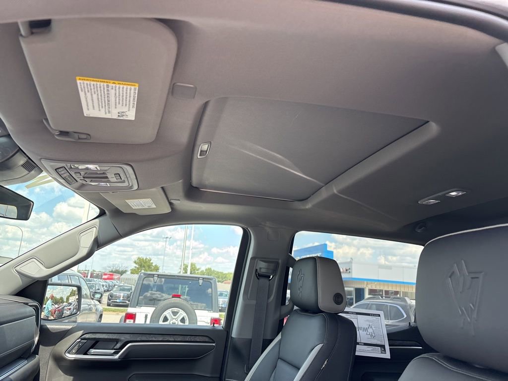 2025 Chevrolet Silverado 1500 RST photo 21