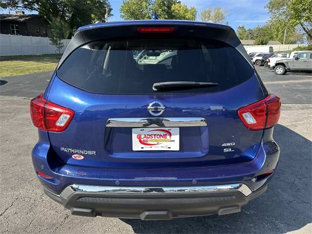 2020 Nissan Pathfinder SL photo 6