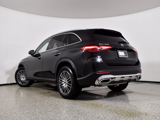 2026 Mercedes Benz GLC 300 photo 5