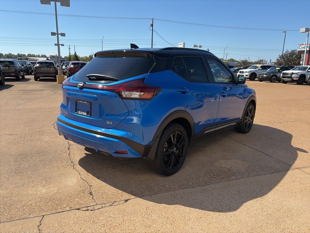 2024 Nissan Kicks SR photo 4