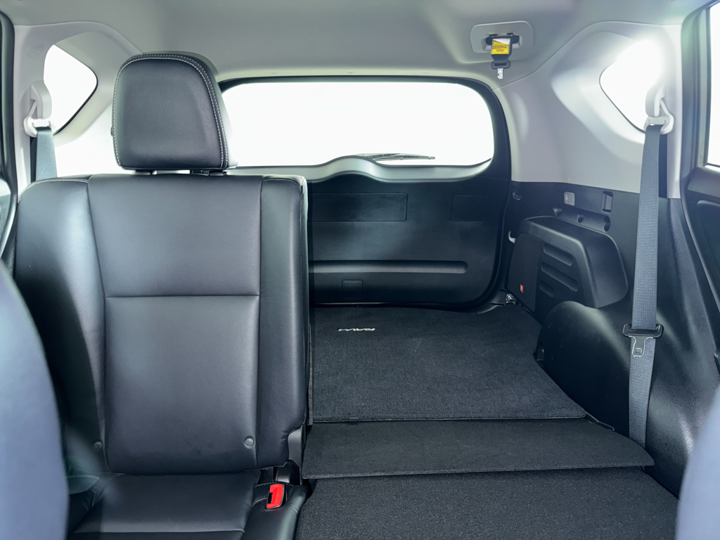 2014 Toyota RAV4 Limited photo 4