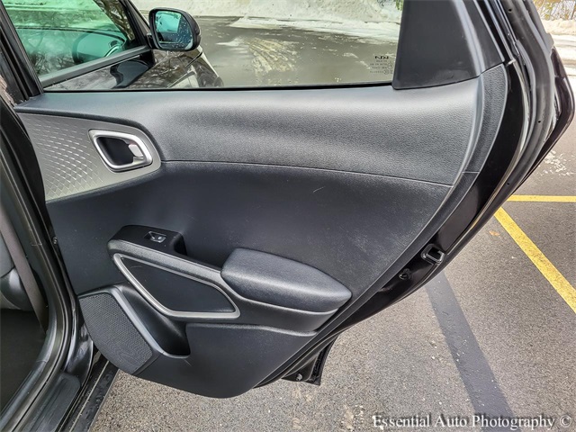 2023 KIA SOUL - Image 28
