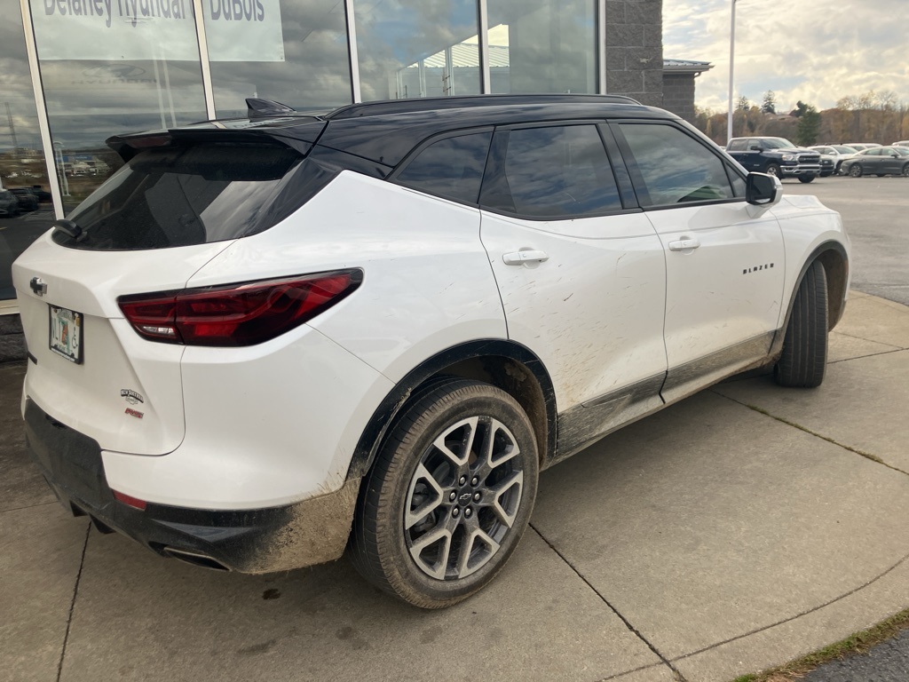 2023 Chevrolet Blazer RS photo 3