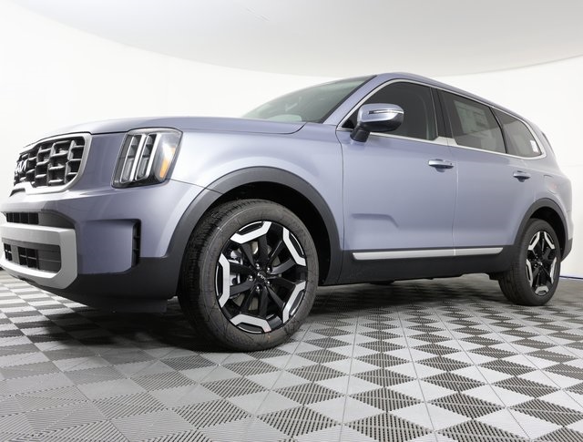 2025 Kia Telluride S's photo