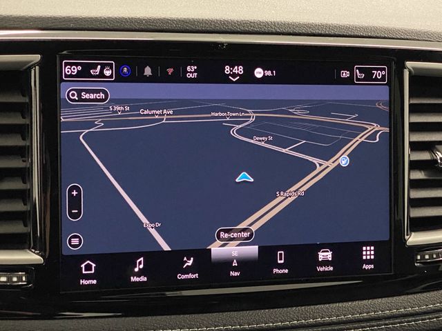 2025 Chrysler Pacifica photo 10