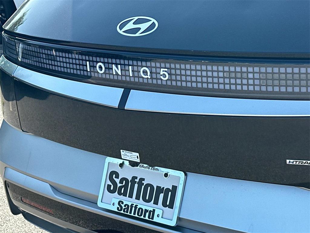 2025 Hyundai Ioniq 5 Limited photo 11