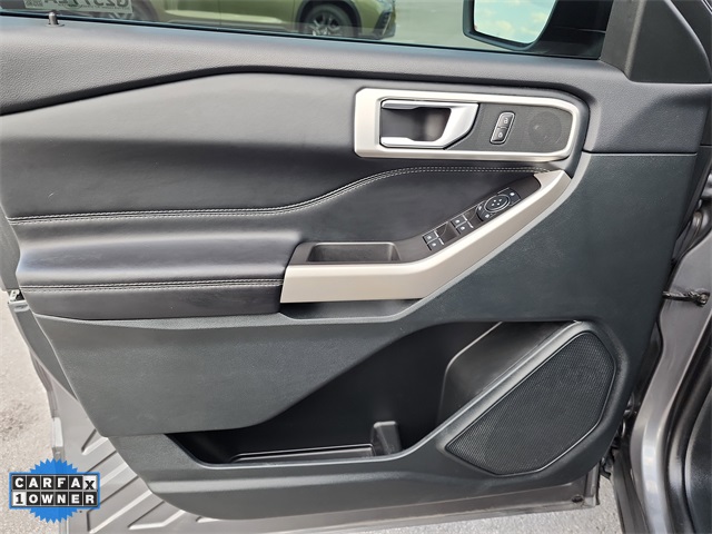 2023 Ford Explorer XLT photo 11
