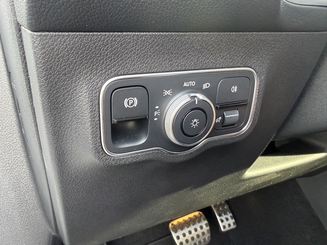 2025 Mercedes Benz GLB 250 4MATIC photo 16