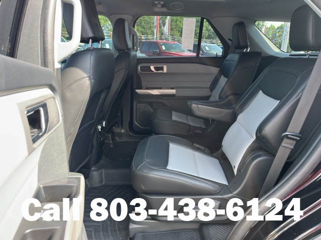 2023 Ford Explorer XLT photo 6