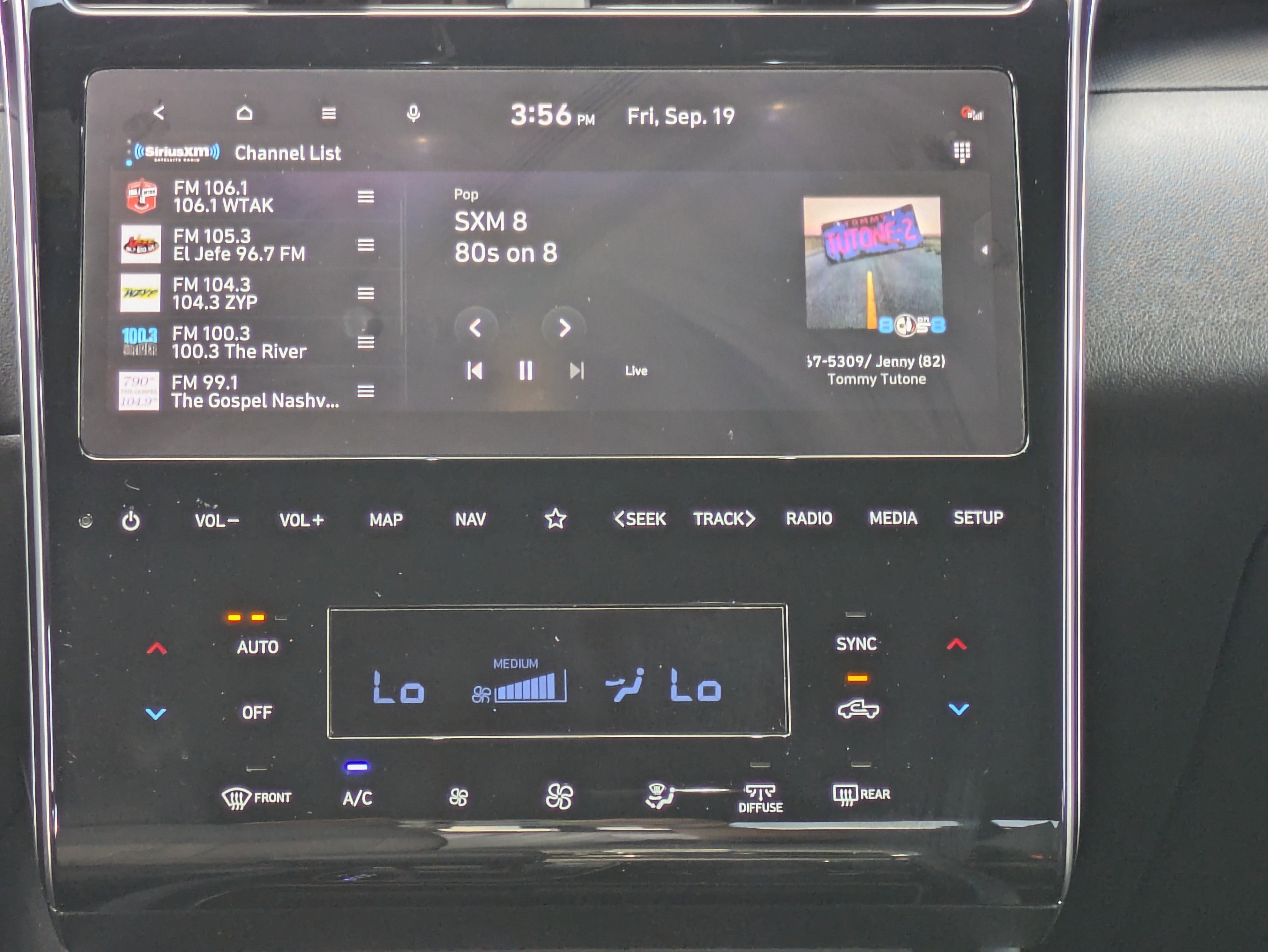 2024 Hyundai Santa Cruz SEL photo 4