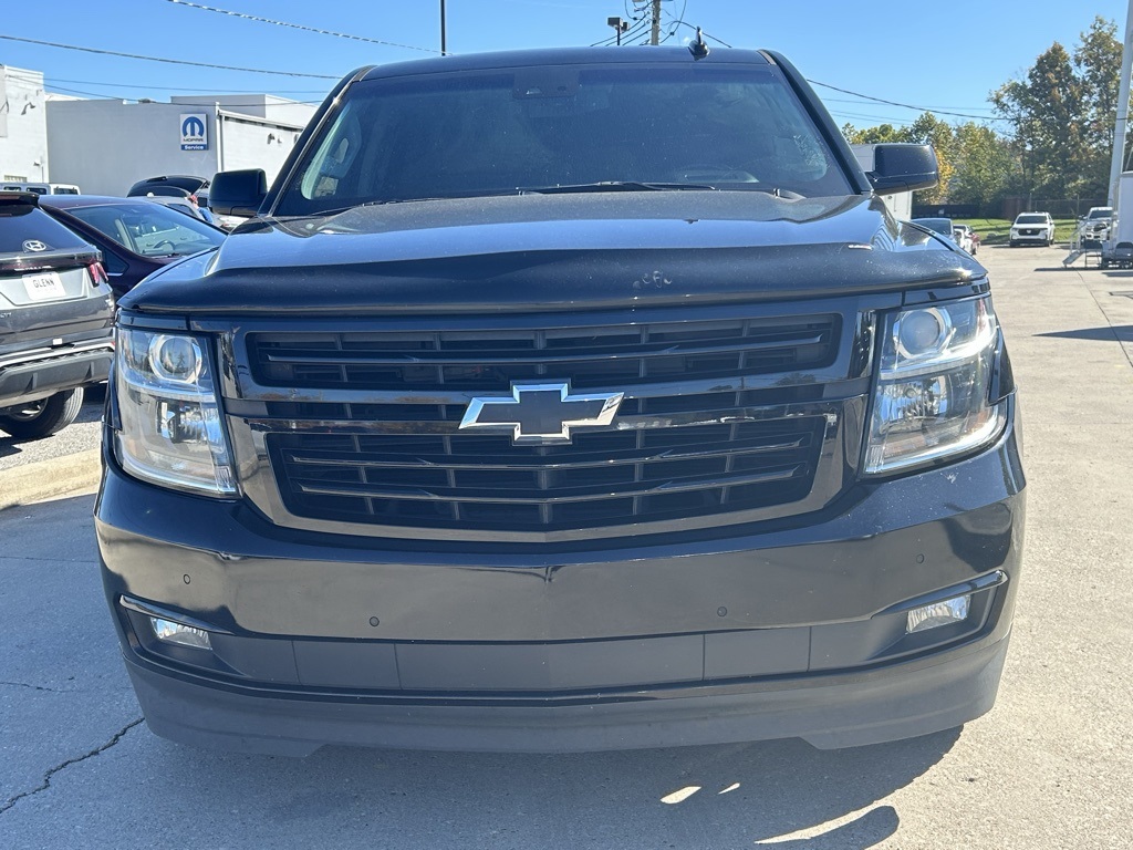 2019 Chevrolet Suburban Premier photo 3