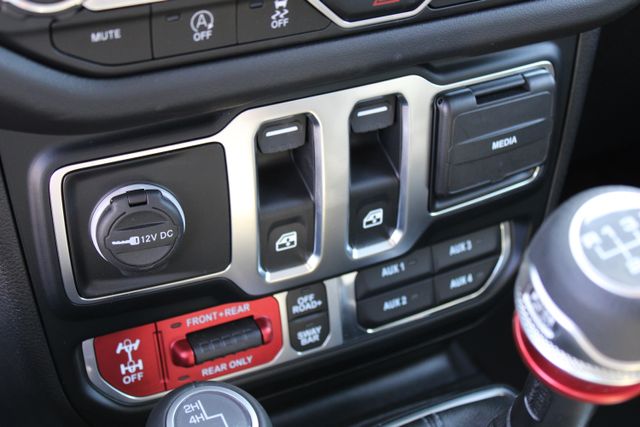 2024 Jeep Wrangler Rubicon photo 25