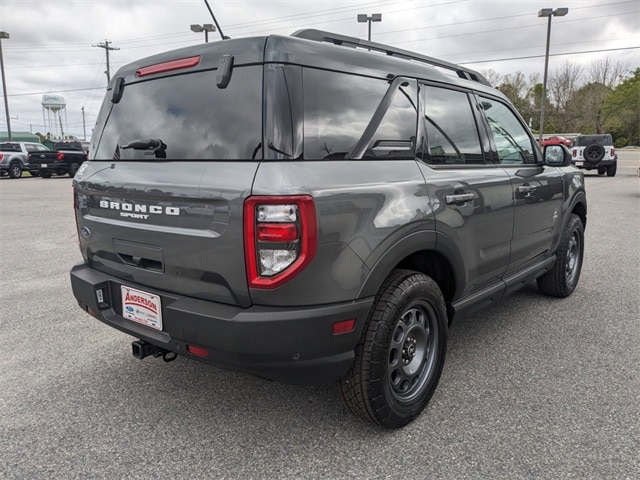2024 Ford Bronco Sport Outer Banks photo 2