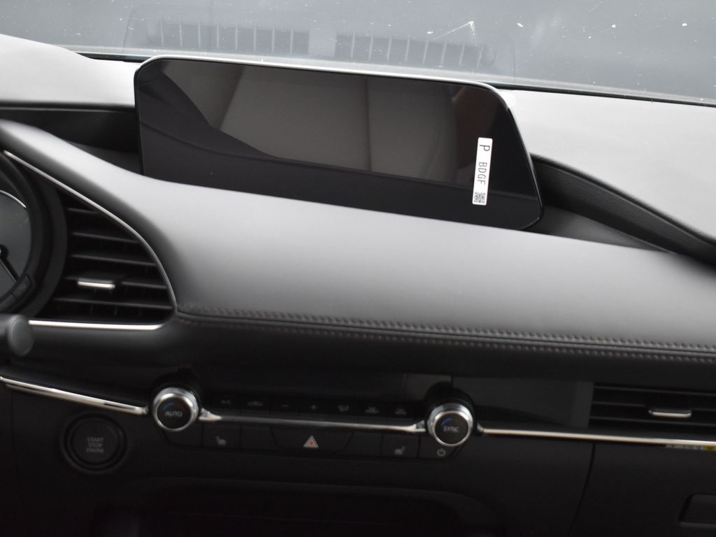 2025 Mazda Mazda3 2.5 s Preferred photo 17
