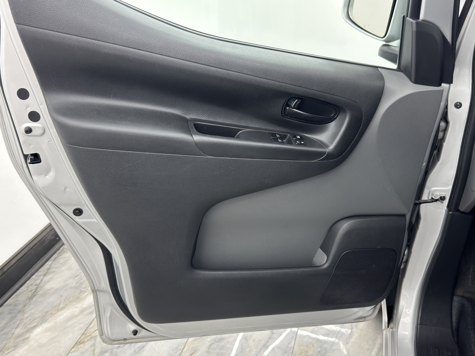 2020 Nissan NV200 SV photo 36