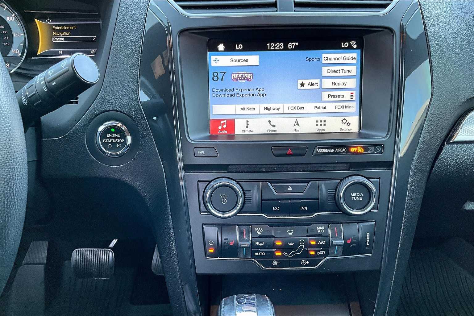 2018 Ford Explorer XLT photo 6