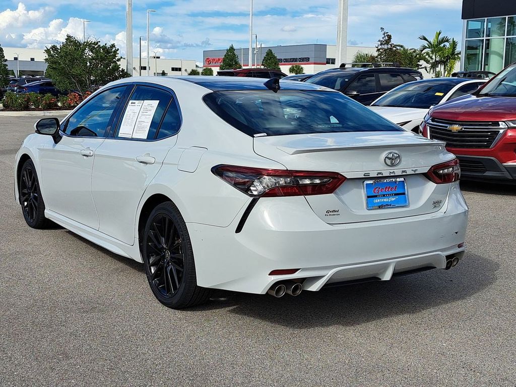 2022 Toyota Camry XSE photo 7