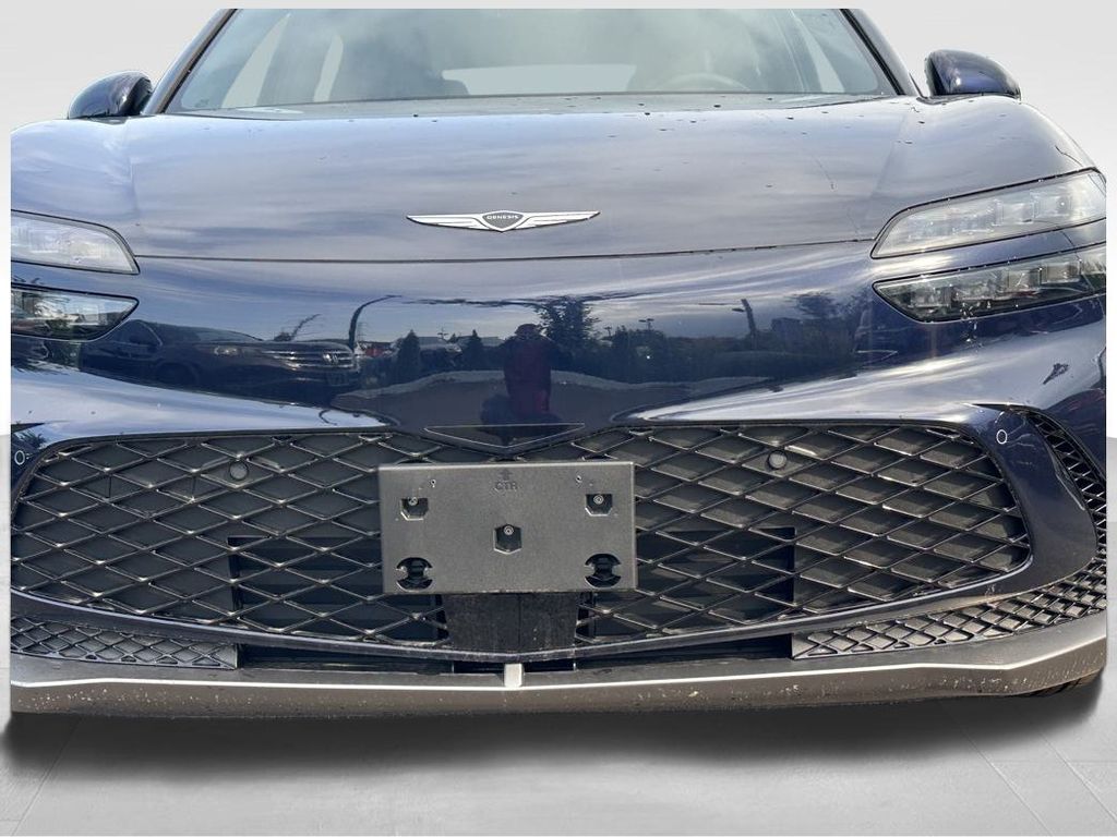 2025 Genesis GV60 Advanced AWD photo 7