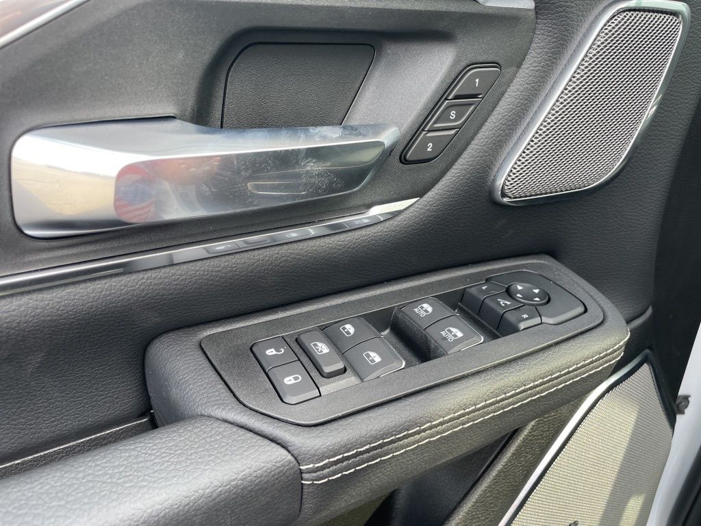 2026 Ram 1500 Laramie photo 15