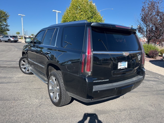 2016 Cadillac Escalade Luxury photo 5